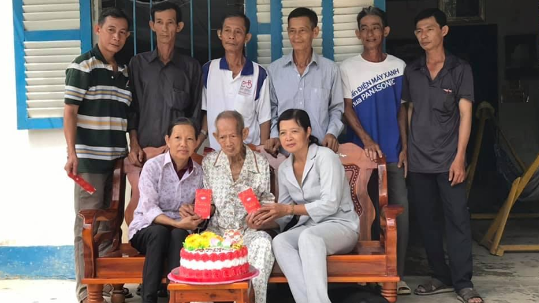 Chia se ky uc ngay Tet qua nhung loi tho hinh anh