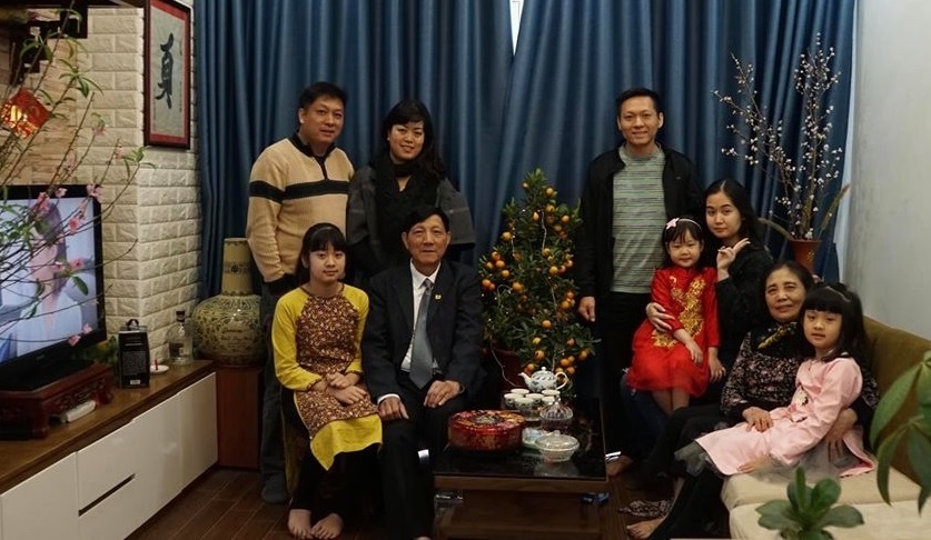 ky uc,  sum vay,  ngay Tet anh 1