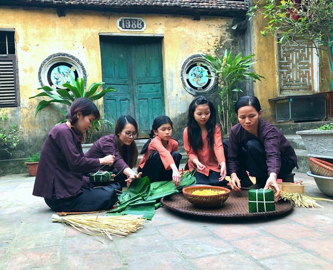 Xa Tet roi moi quy giay phut sum vay hinh anh