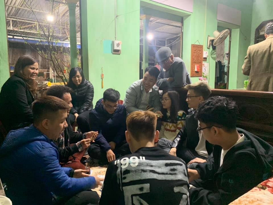 ky uc,  sum vay,  ngay Tet anh 2