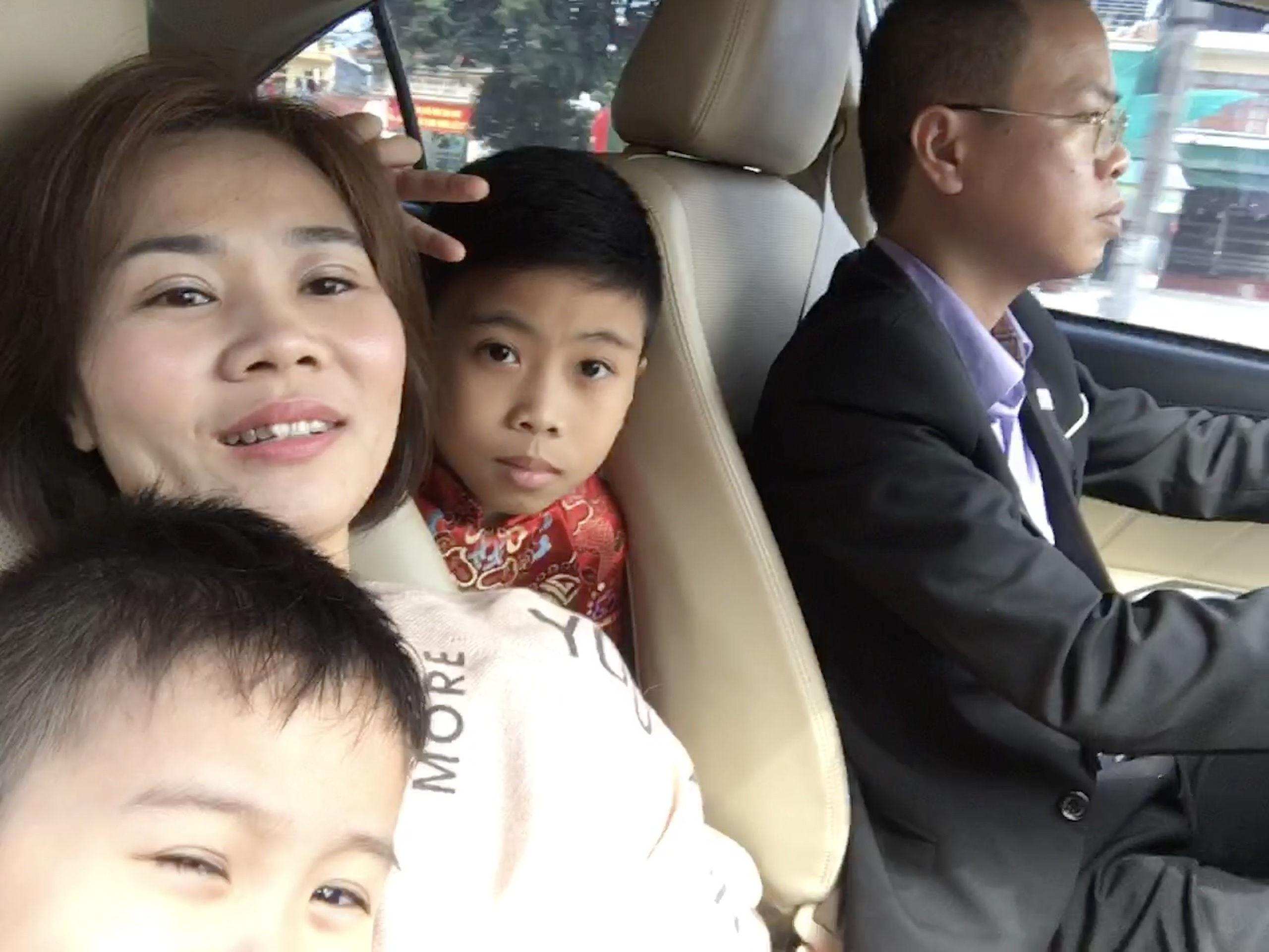 ky uc,  sum vay,  ngay Tet anh 1