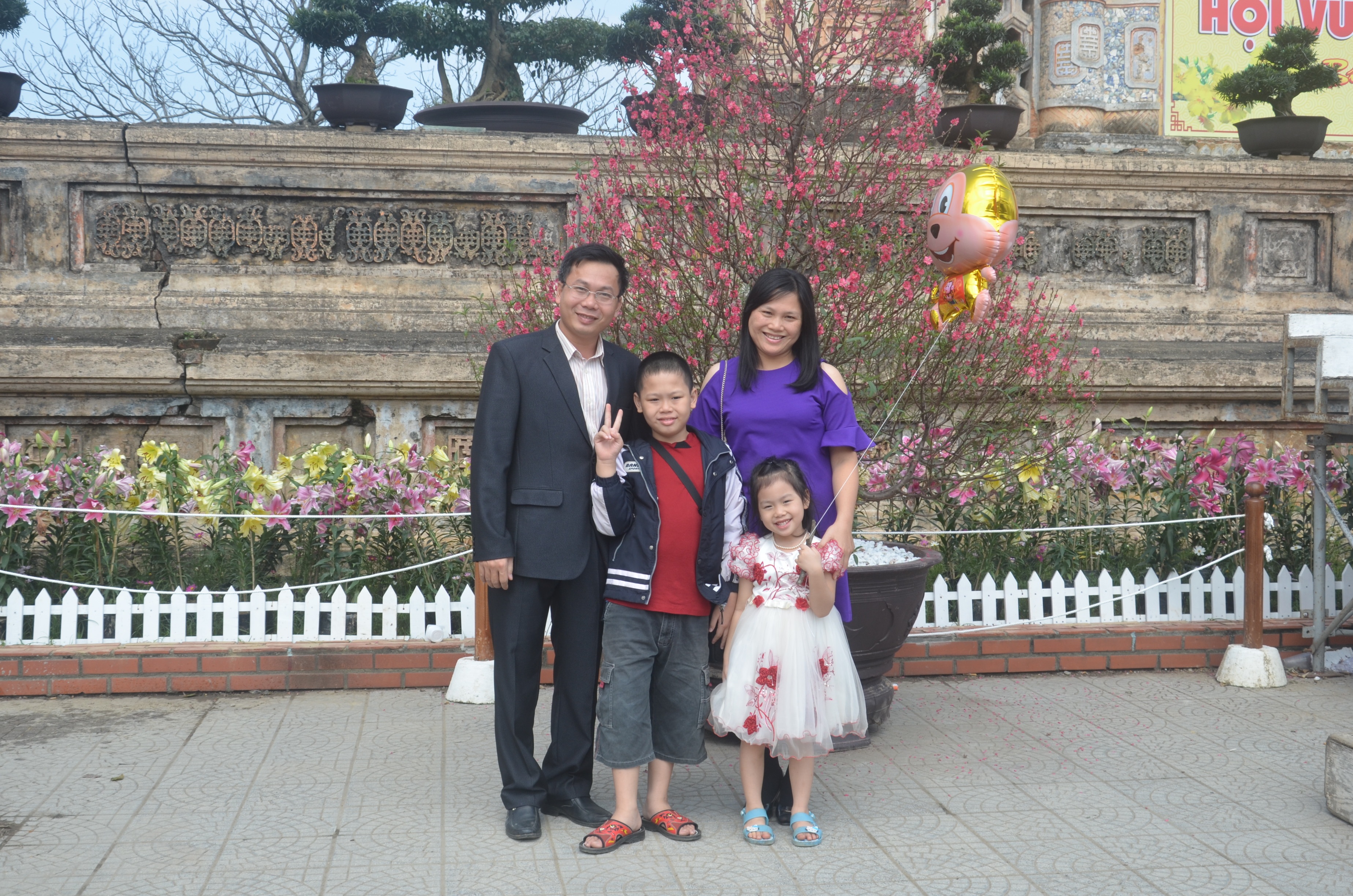 ky uc,  sum vay,  ngay Tet anh 3