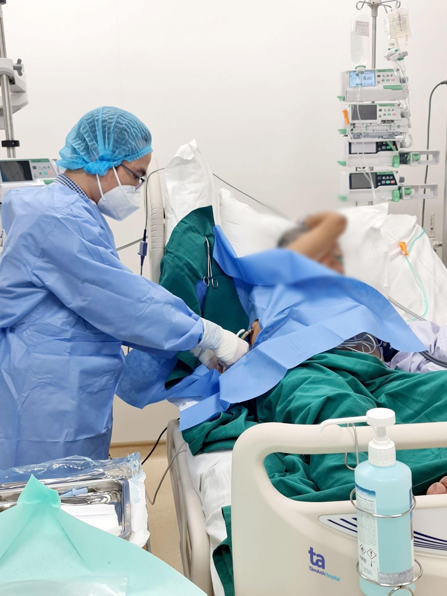 hau covid,  suy ho hap,  tran mu mang phoi anh 1