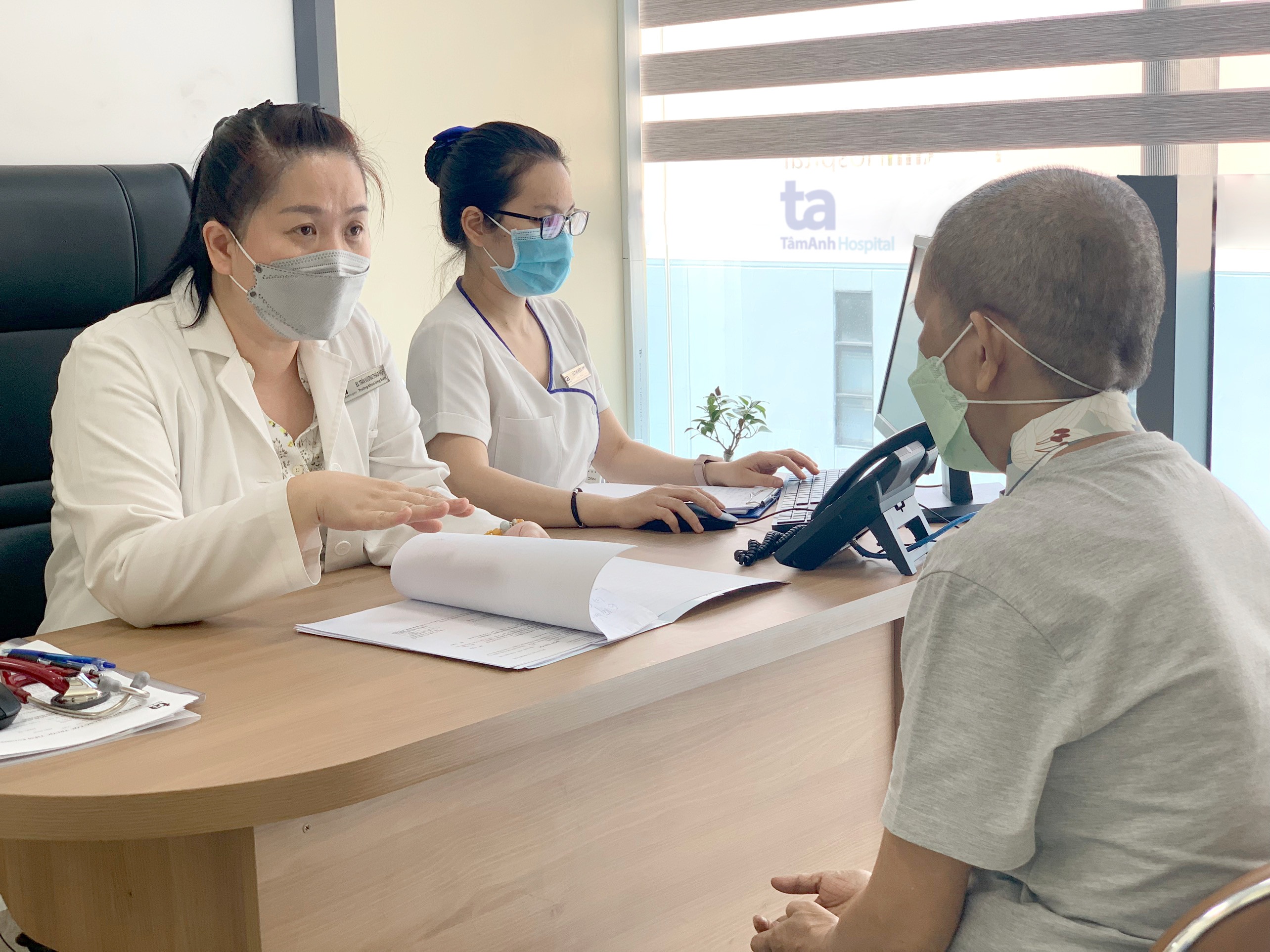 hóa trị,  ung thư,  người cao tuổi,  vaccine,  phòng ngừa Covid-19 ảnh 1 hoa tri,  ung thu,  nguoi cao tuoi,  vaccine,  phong ngua Covid-19 anh 1