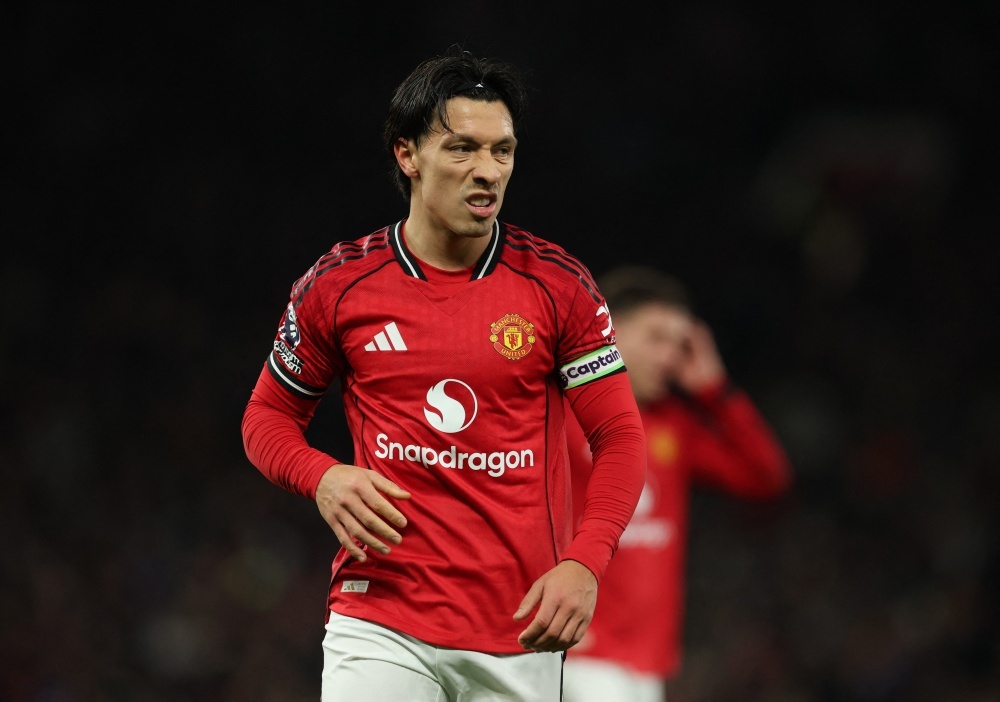 MU tu danh roi diem, khong chi vi mot sai lam hinh anh