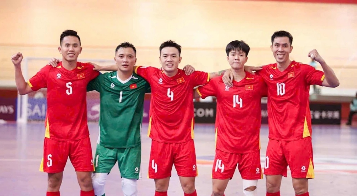 Tuyen futsal Viet Nam thang nhoc o giai chau A hinh anh