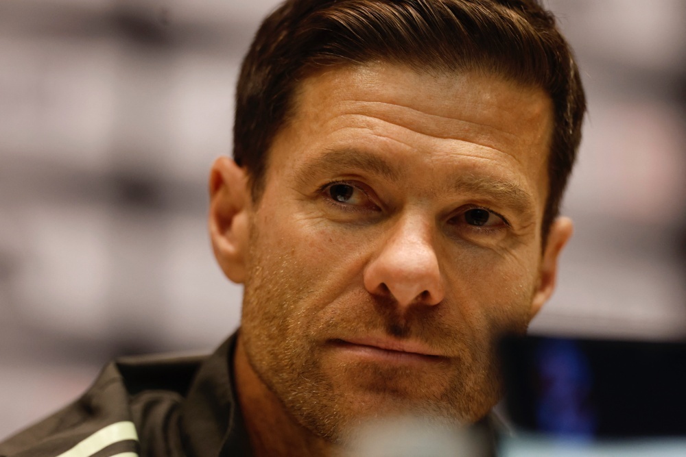 Dieu kien de Alonso dan dat Liverpool hinh anh