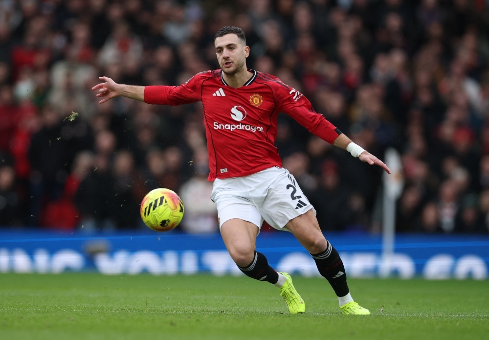 Fan MU phat cuong vi Dalot hinh anh