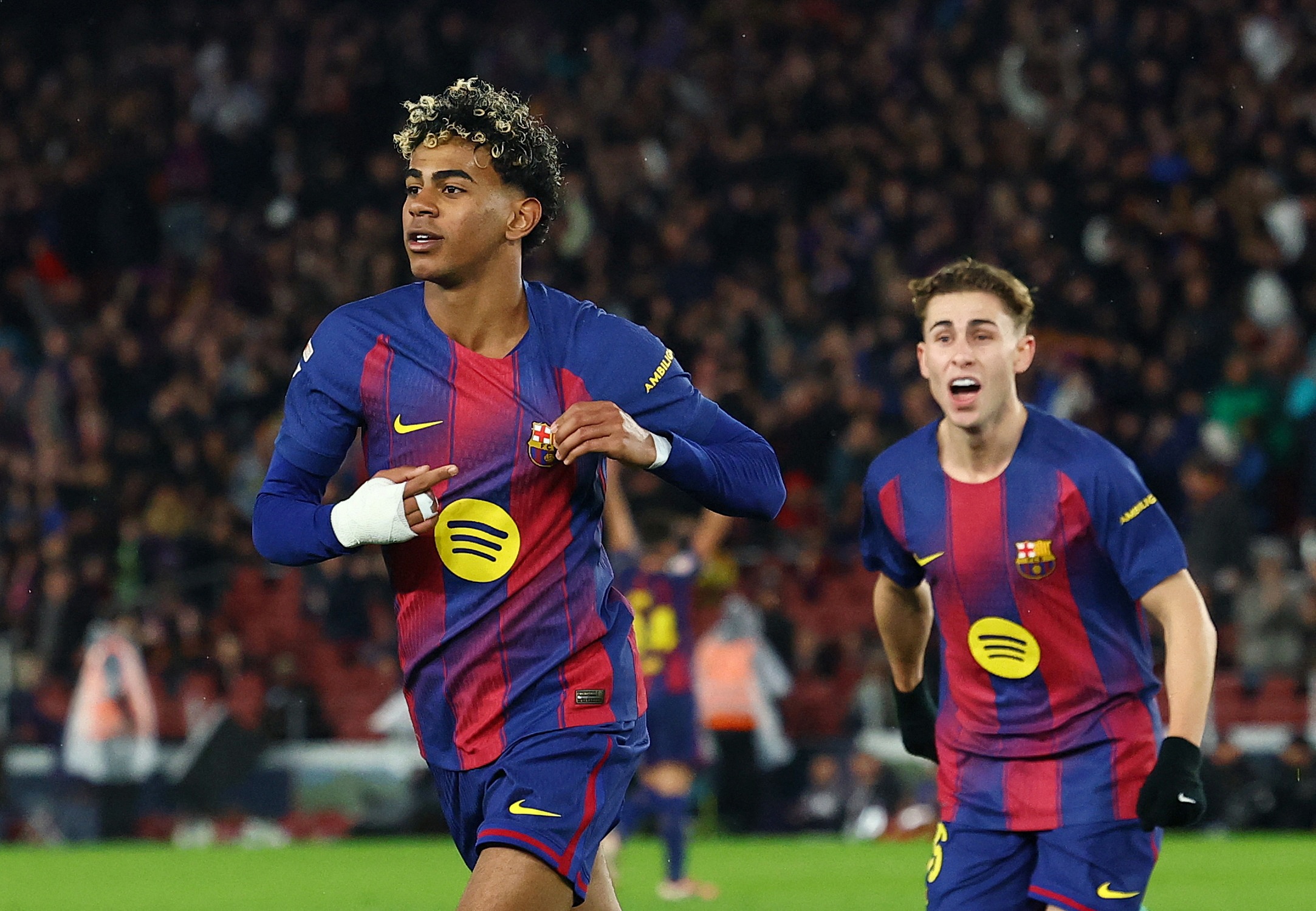 Lamine Yamal vuot nguong 'than dong' hinh anh