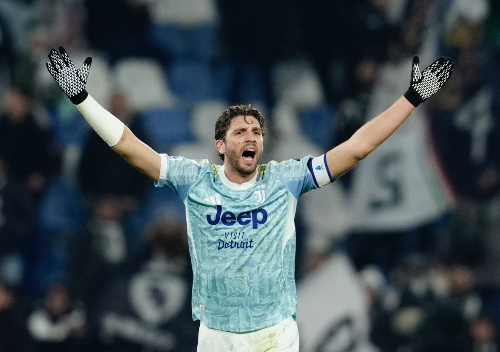 MU dua Locatelli vao tam ngam hinh anh