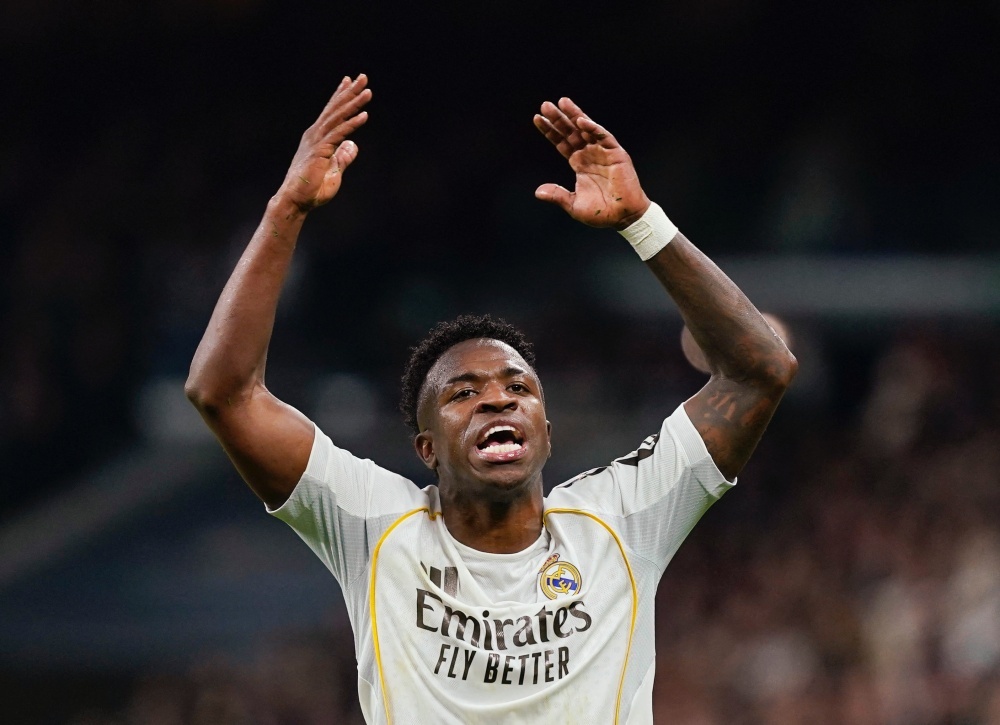 Vinicius lai lam kho Real Madrid hinh anh