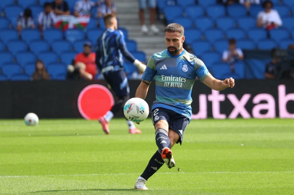 Tuong lai mu mit cua Carvajal hinh anh