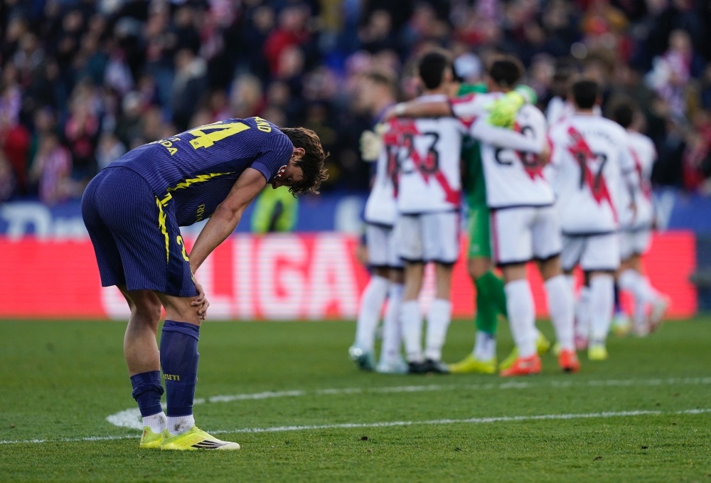 Tham bai truoc Vallecano, Atletico tu vut bo La Liga hinh anh