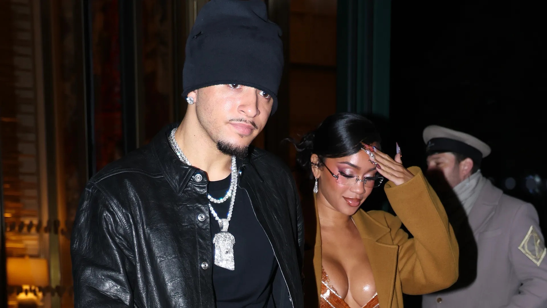 Sancho cong khai ban gai hinh anh