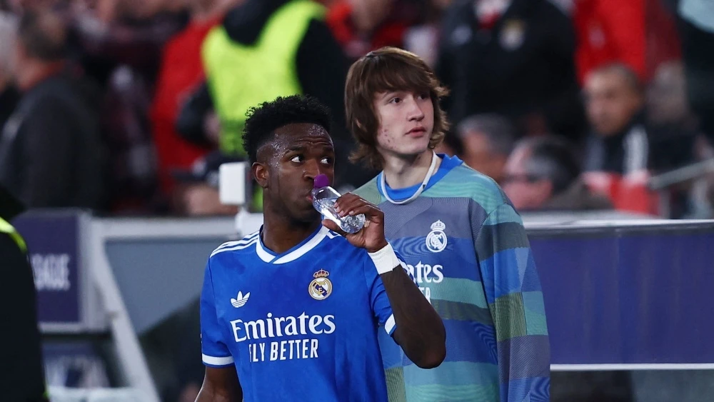 FIFA can nhac doi luat sau vu Vinicius hinh anh