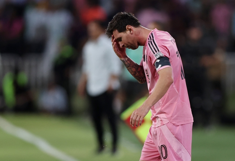 Messi khoi dau mua giai bang that bai truoc Son Heung-min hinh anh