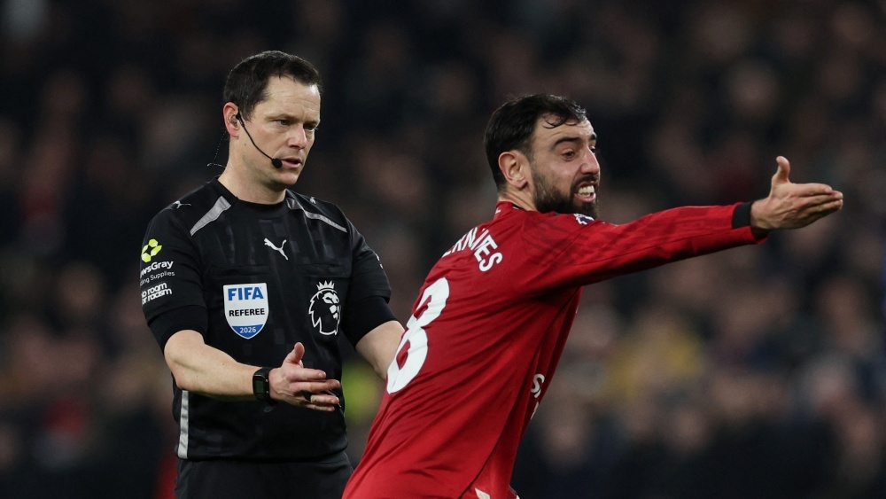 Vi sao MU chat vat thang Everton? hinh anh