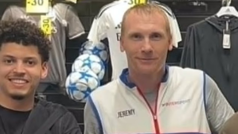 Jeremy Mathieu gio ra sao? hinh anh