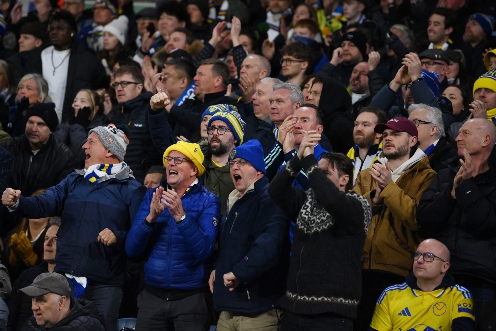 Nguyen nhan CDV Leeds la o Man City ca tran hinh anh