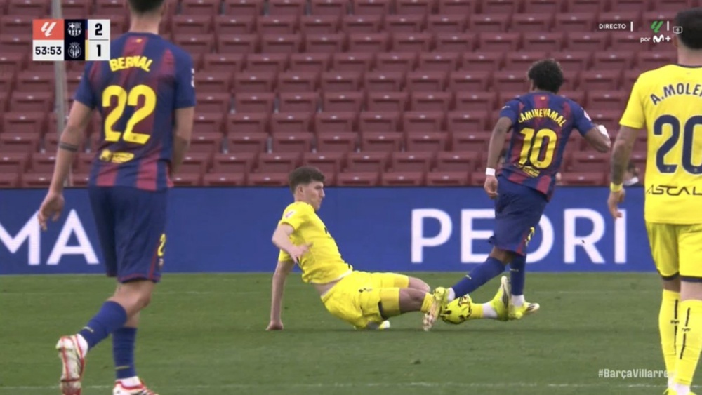 Pha triet ha Yamal thoi bung 'drama' o Camp Nou hinh anh