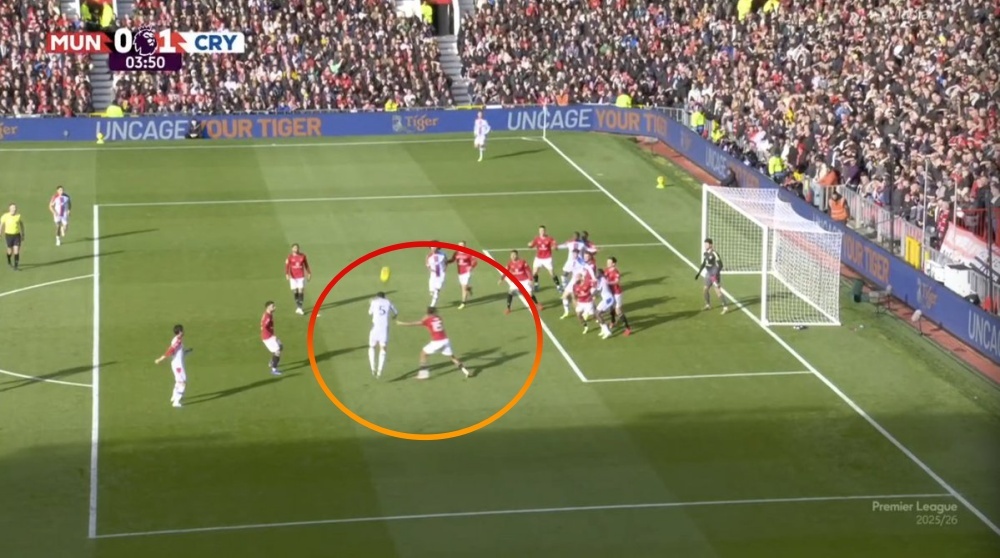 Leny Yoro gay phan no hinh anh