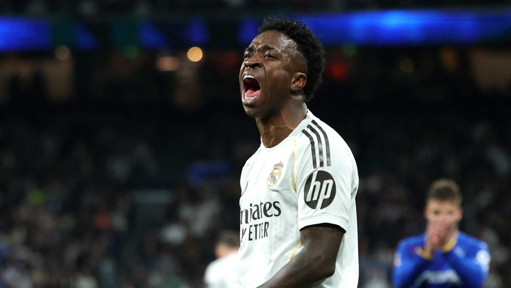 Vinicius bi mia mai hinh anh