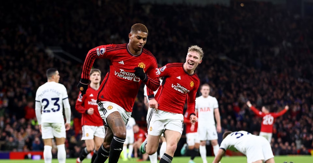 Rashford, Hojlund giup MU kiem bon tien hinh anh