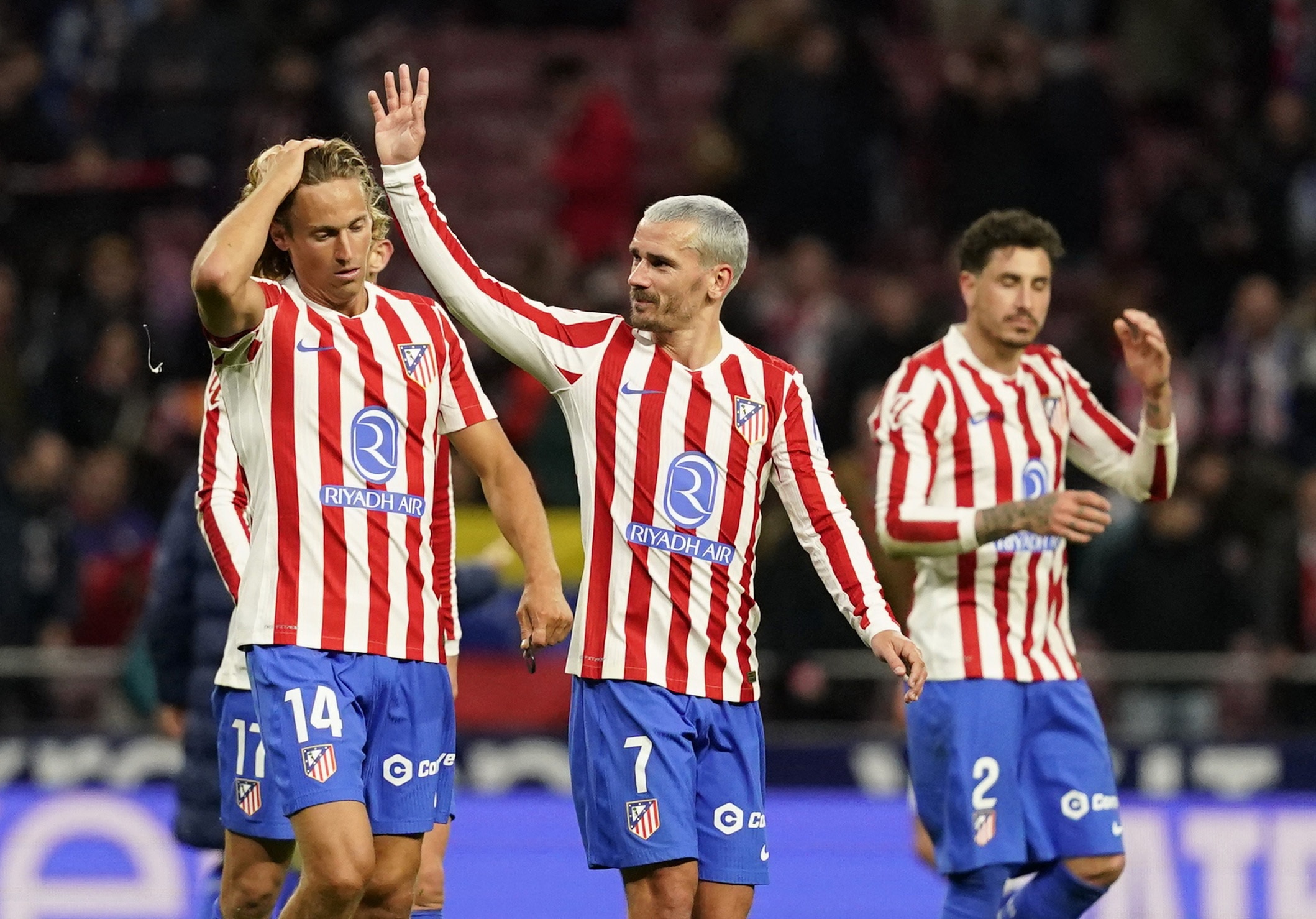 Griezmann tai hien 'cu giat got cua Chua' hinh anh