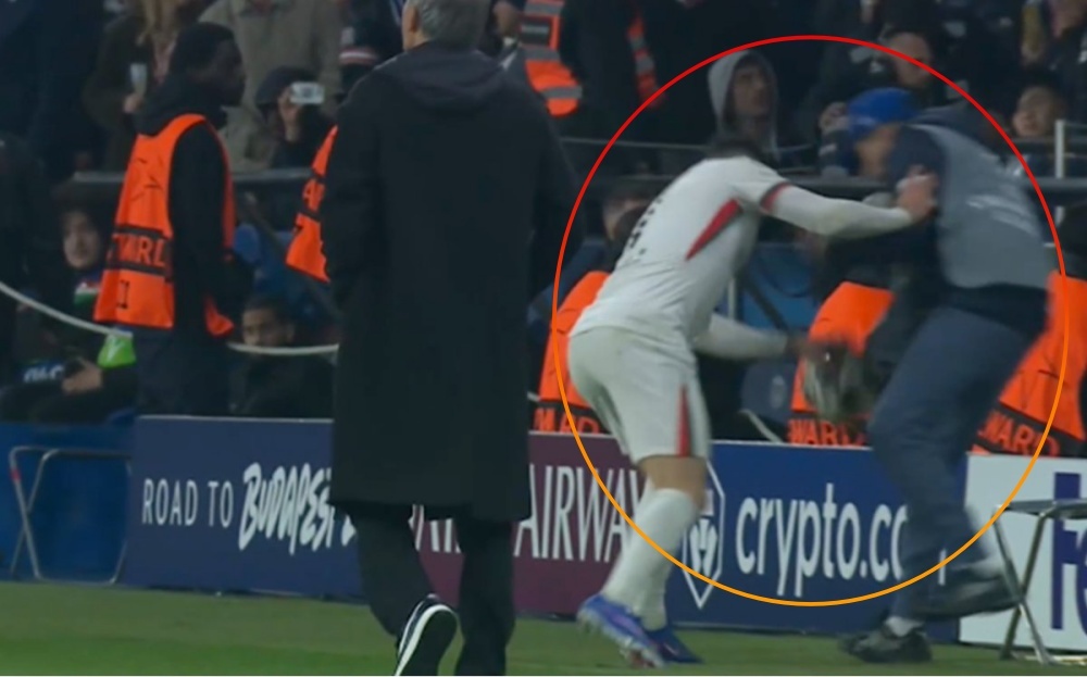 Pedro Neto gay tranh cai khi day nga cau be nhat bong hinh anh