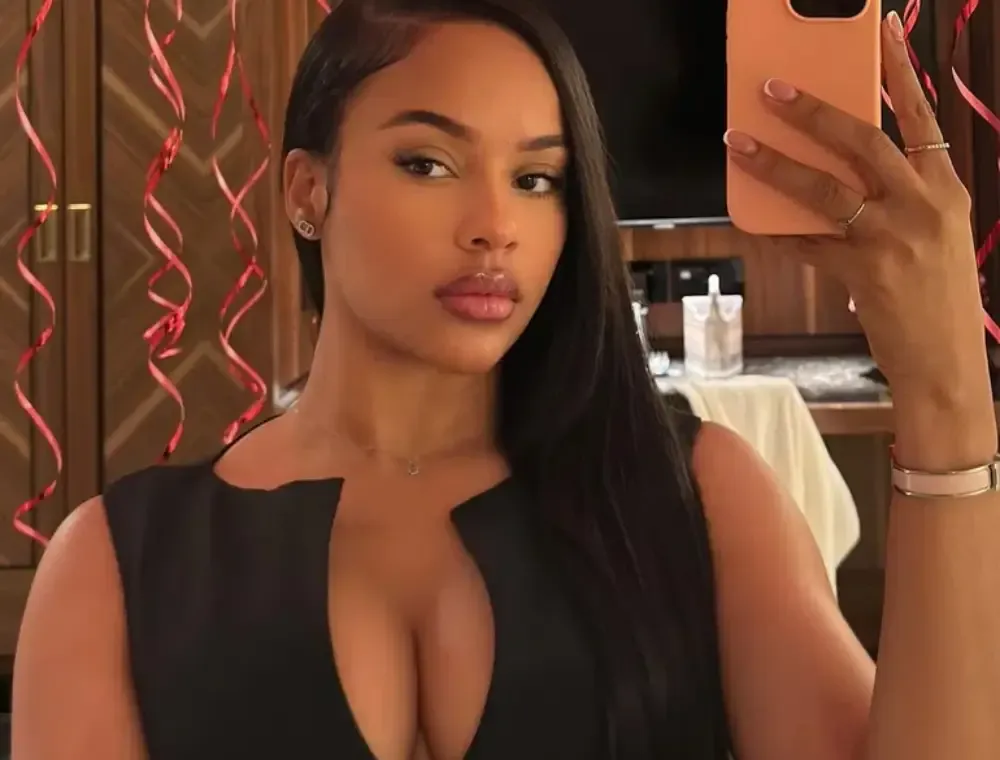 Tchouameni phan hoi thong tin bi ban gai 'cam sung' hinh anh