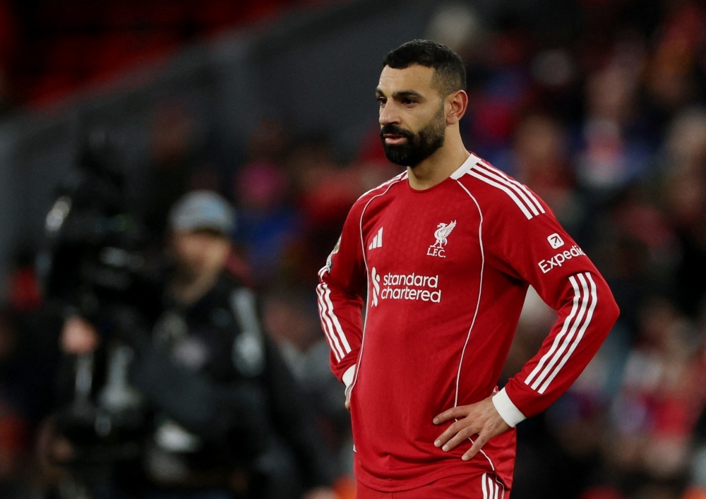 Liverpool bi Spurs cam hoa hinh anh