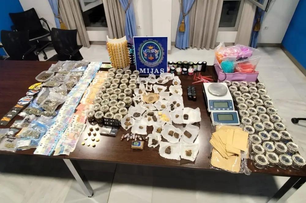 Cuu sao West Brom bi bat trong vu an ma tuy o Tay Ban Nha hinh anh