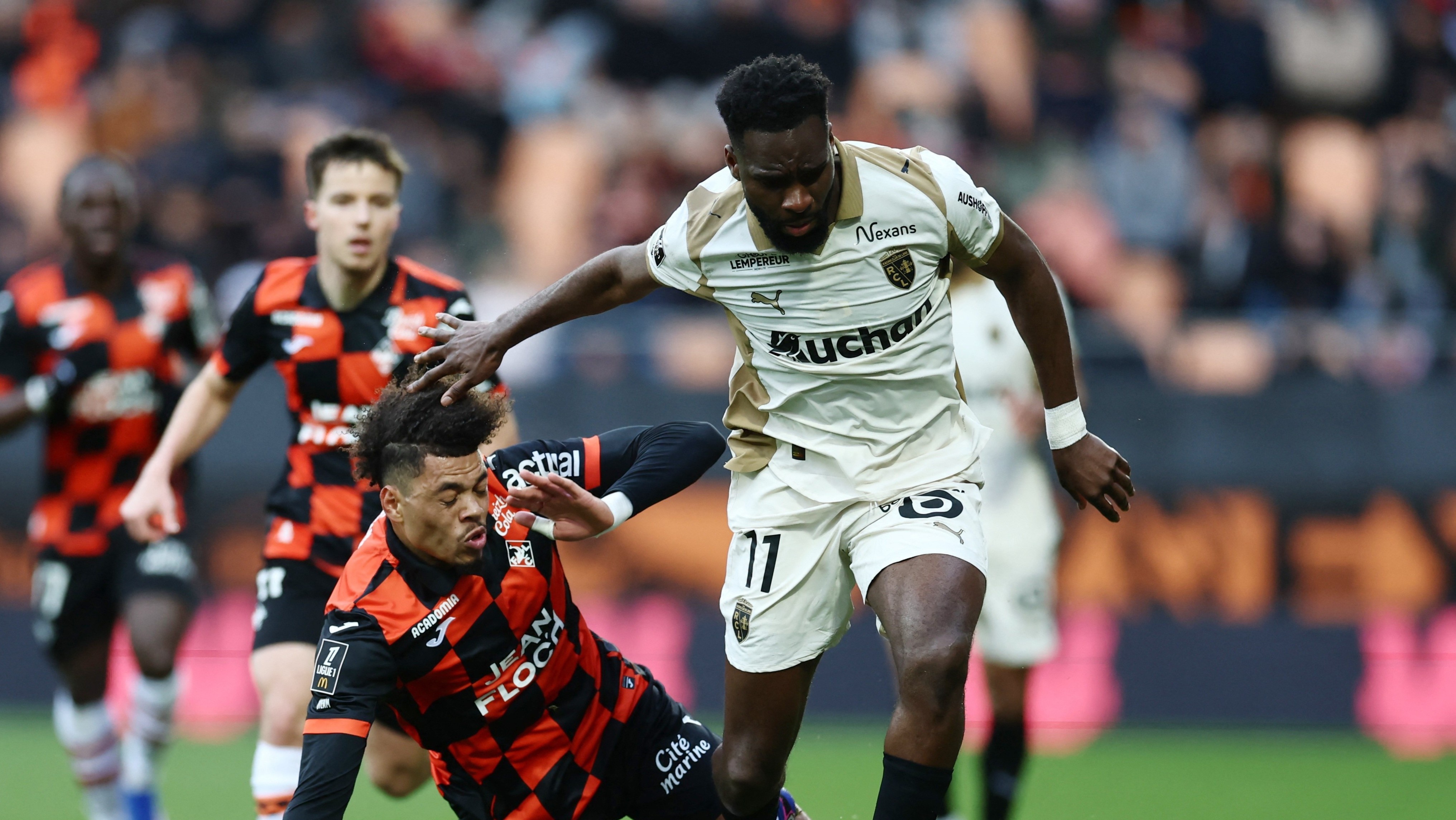 PSG roi vao the bam duoi o Ligue 1 hinh anh