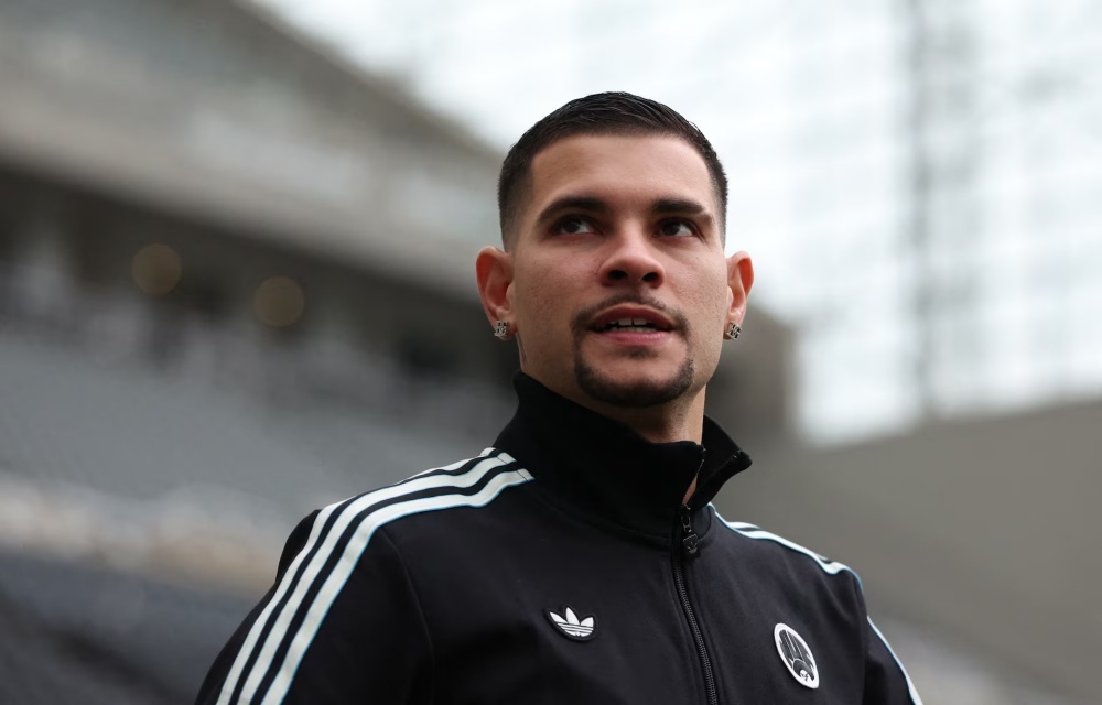 Can benh khien muc tieu cua MU phai cach ly hinh anh