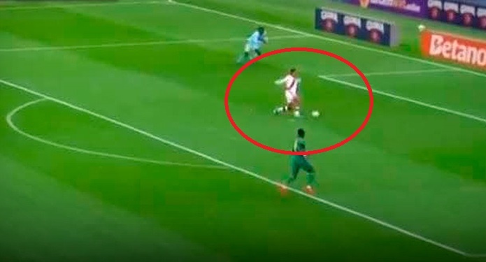 Pha bo lo khong tuong o tran dau cua Senegal hinh anh