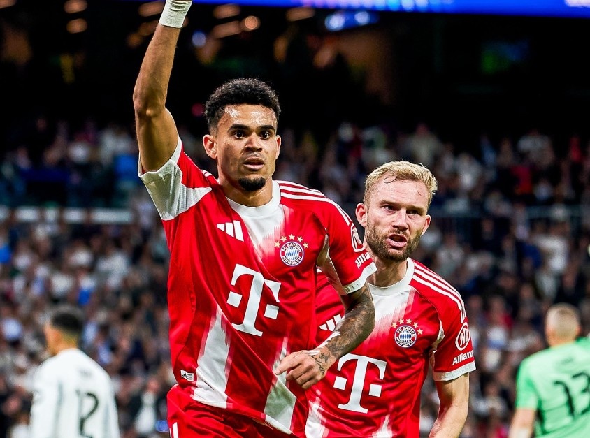 Real Madrid 0-2 Bayern Munich: Bernabeu cam lang hinh anh