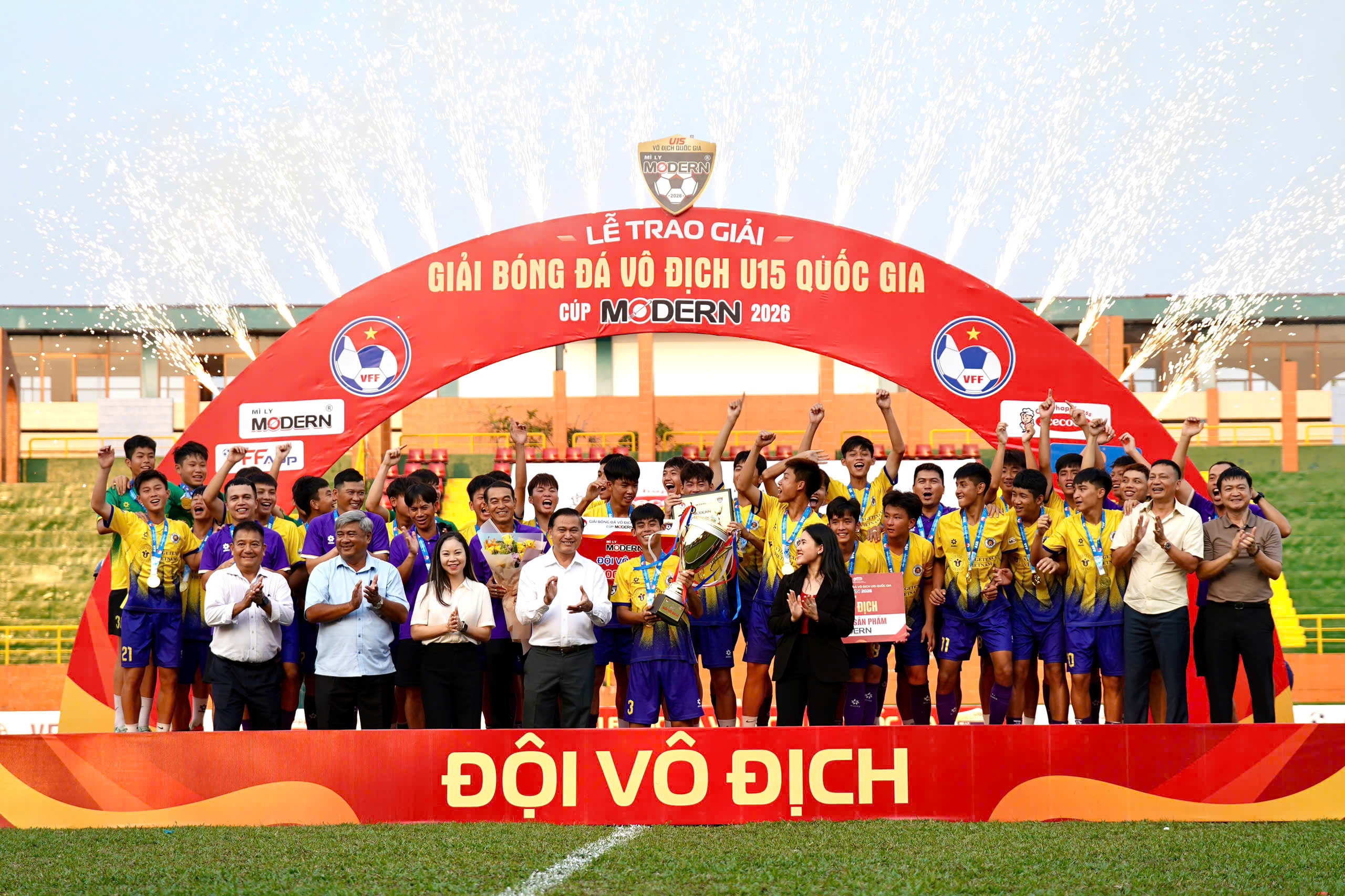 U15 Ha Noi I lan dau vo dich quoc gia hinh anh