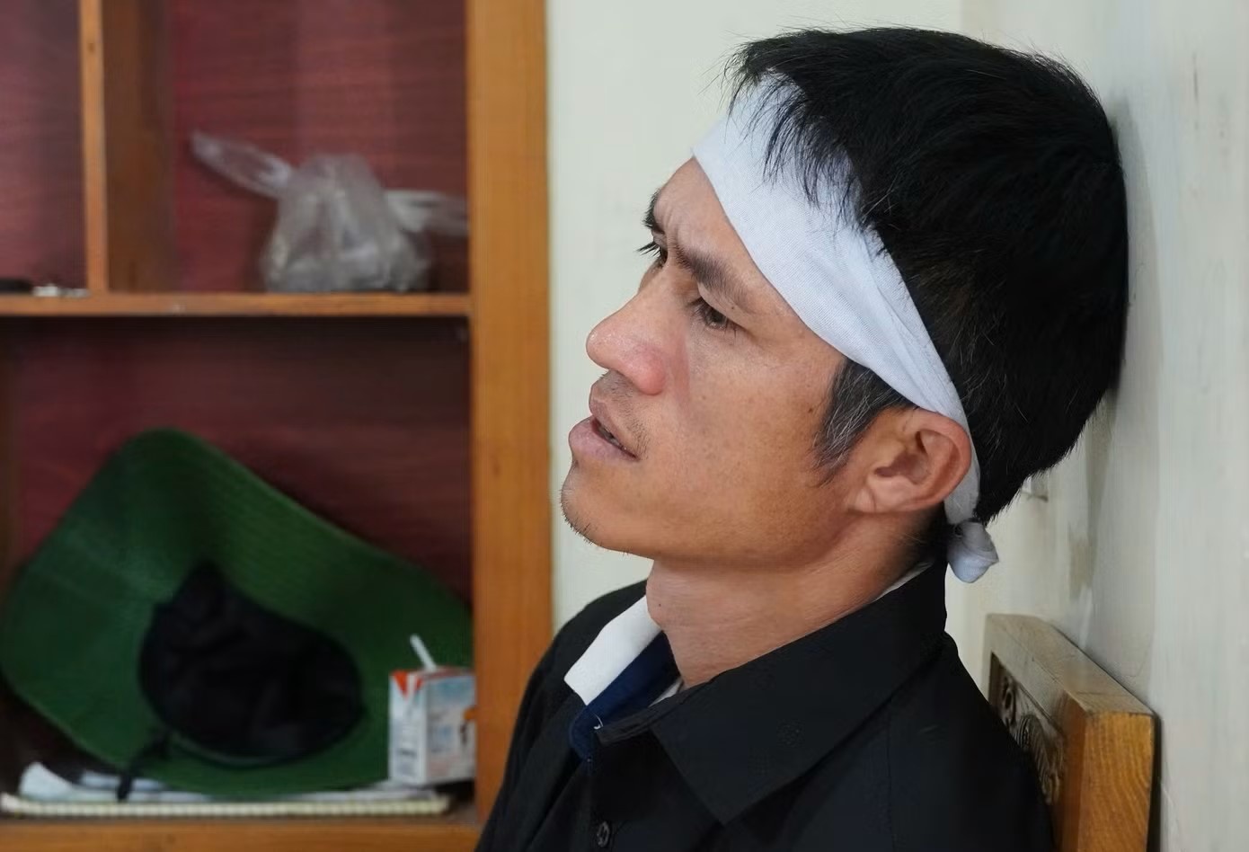 Nu sinh cuu nguoi anh 2