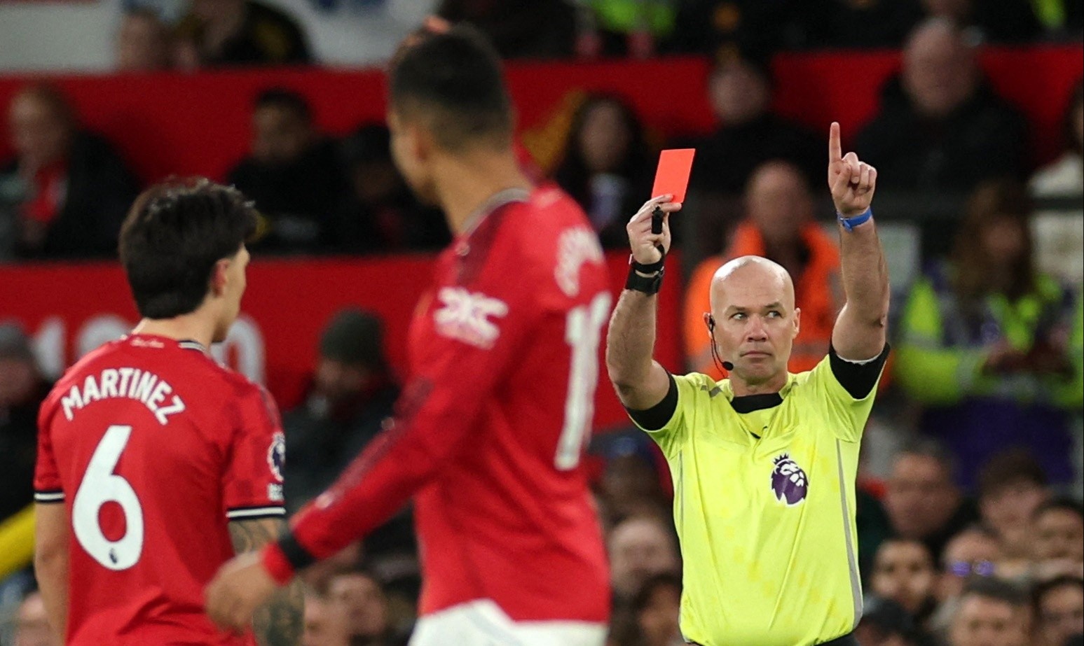 Tranh cai trong ngay MU that bai hinh anh