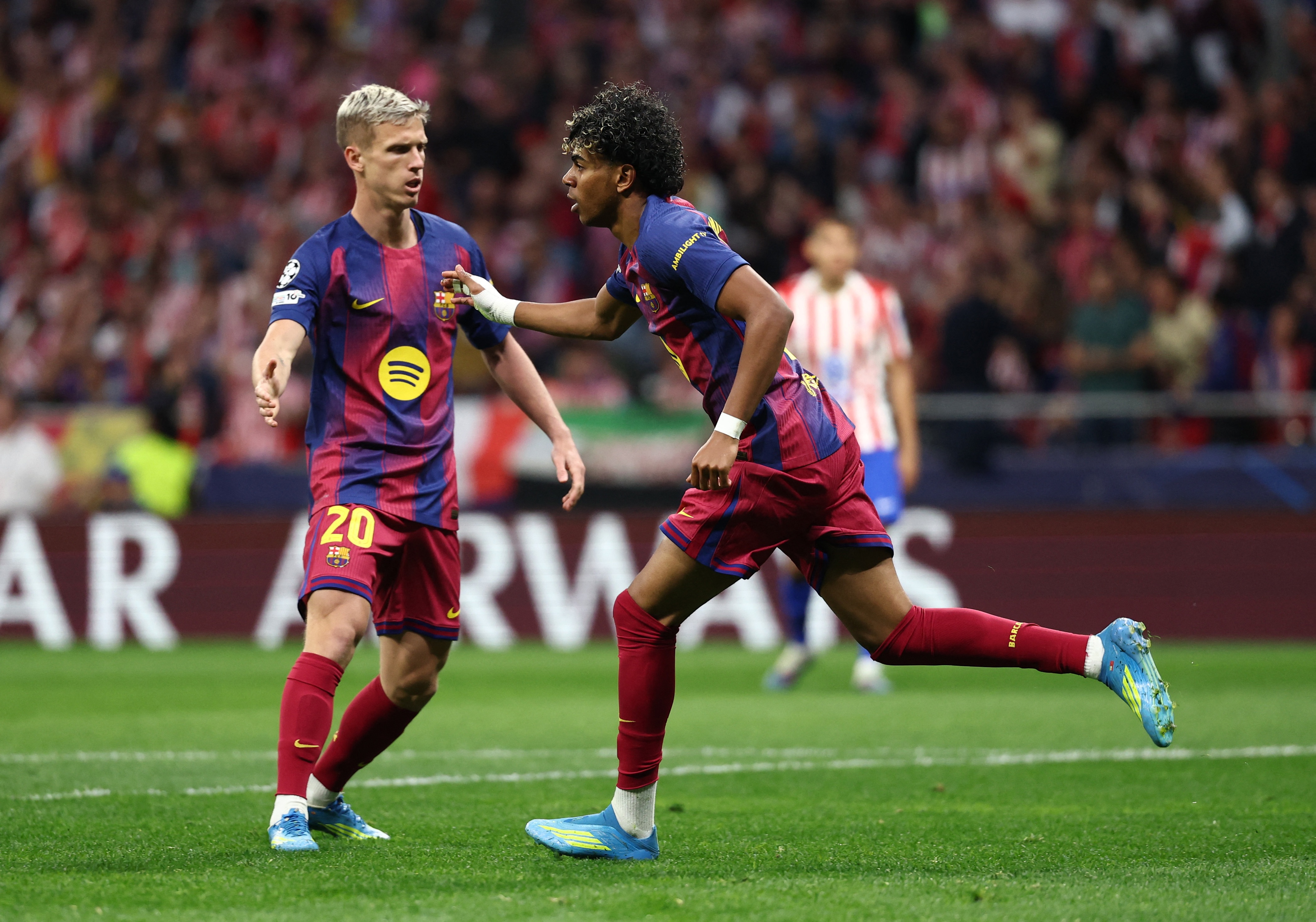 Barca mo mo vang moi tu ao dau cu hinh anh