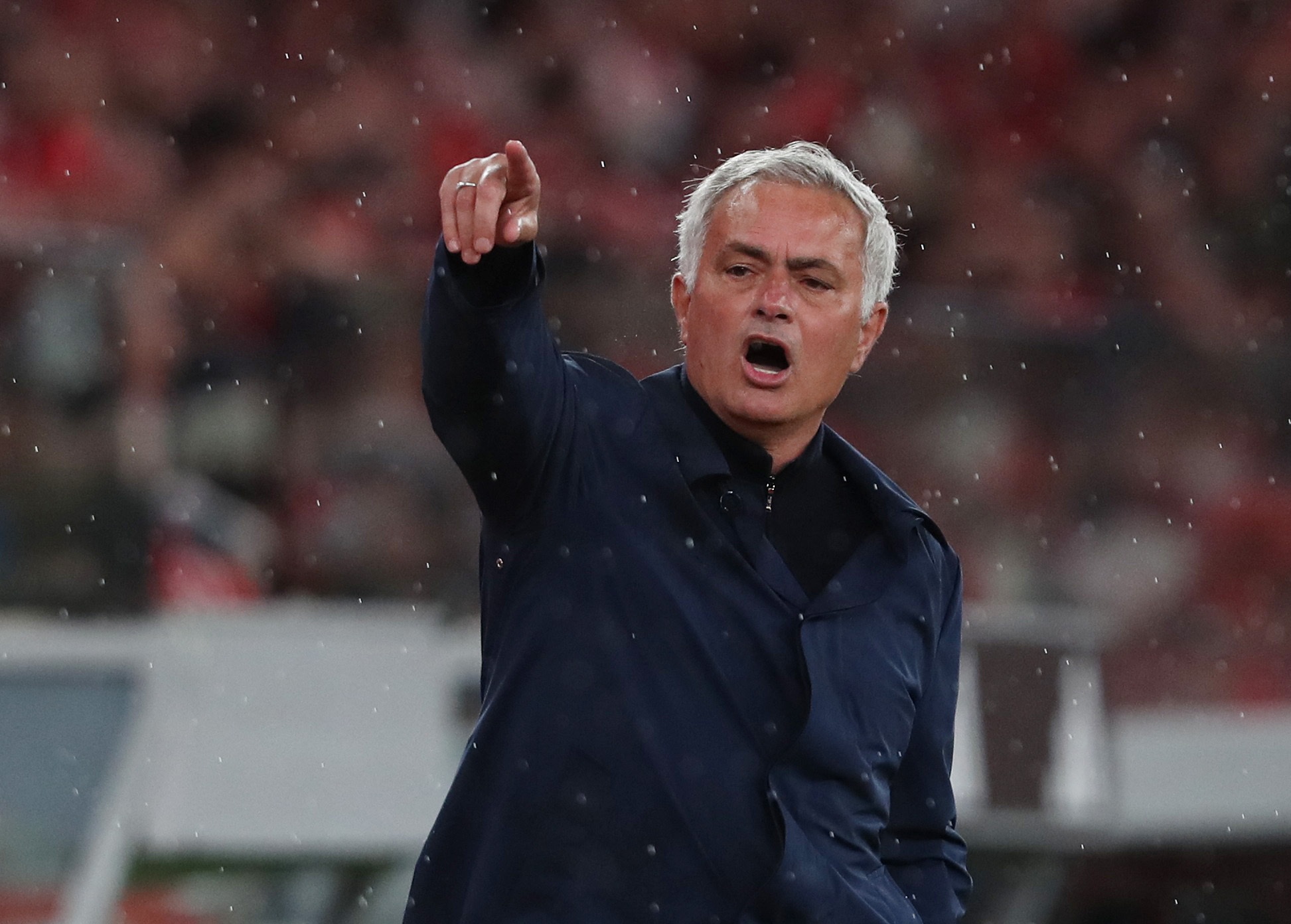 Mourinho ra dieu kien voi Real Madrid hinh anh