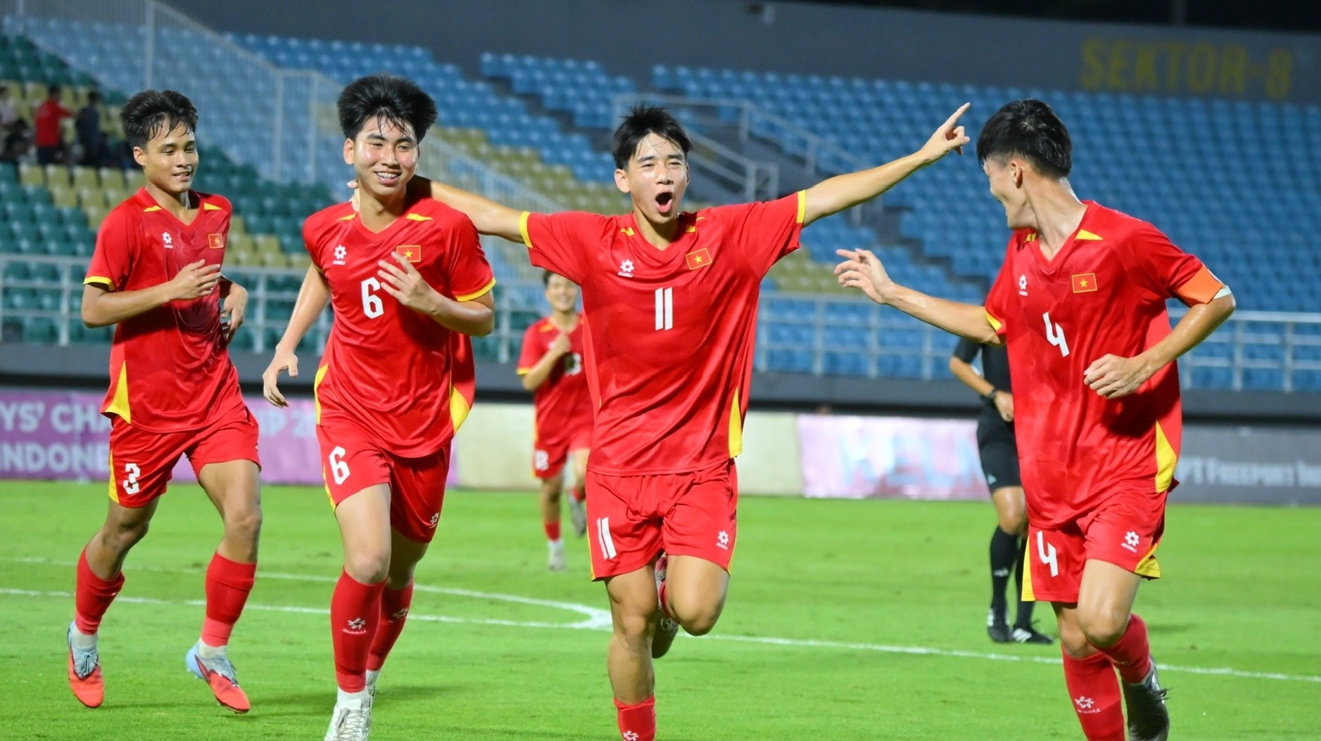 Highlights U17 Malaysia 0-3 U17 Viet Nam hinh anh