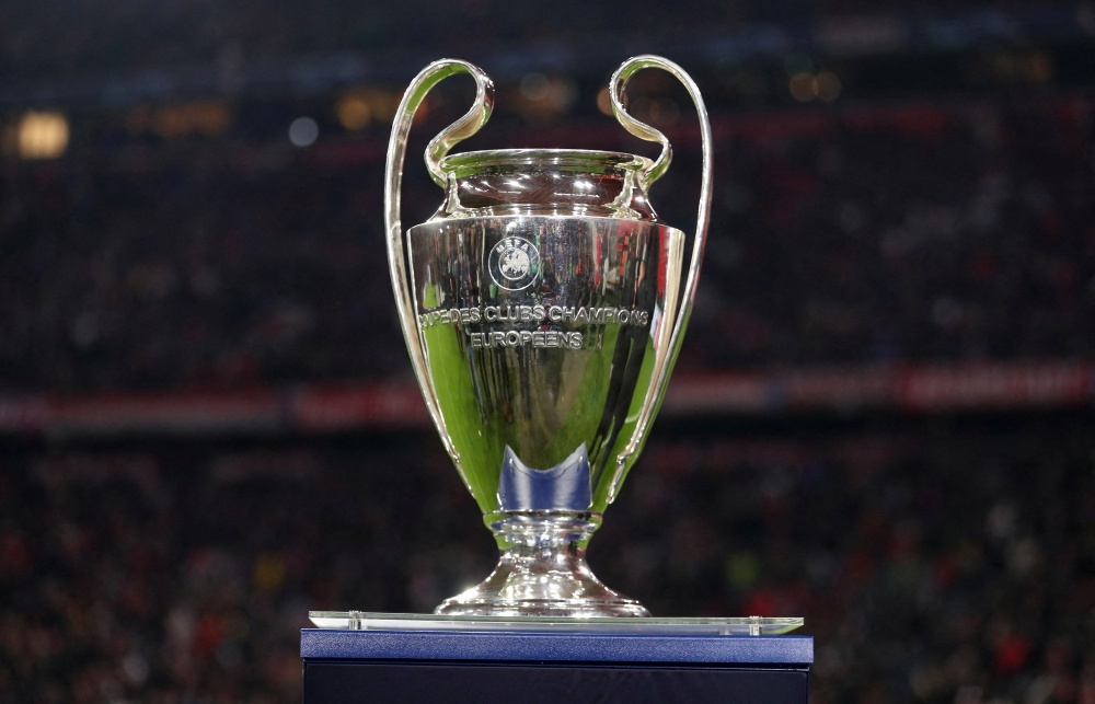 Suc nong khung khiep cua tran chung ket Arsenal - PSG hinh anh