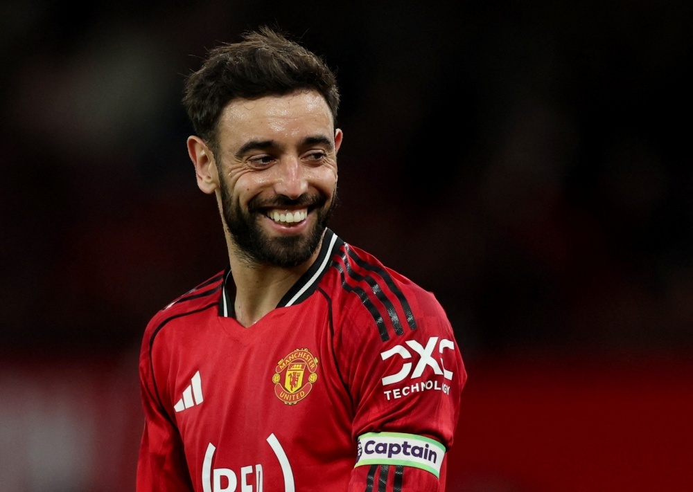 Bruno Fernandes gianh danh hieu dau tien cua mua giai hinh anh
