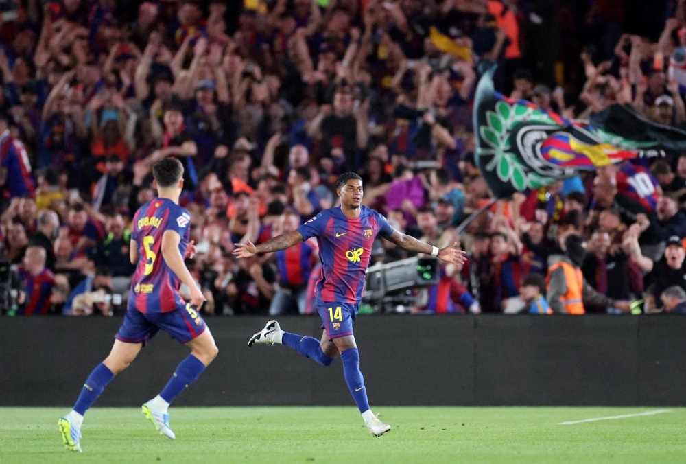 Barcelona 2-0 Real Madrid: Sieu pham cua Rashford hinh anh