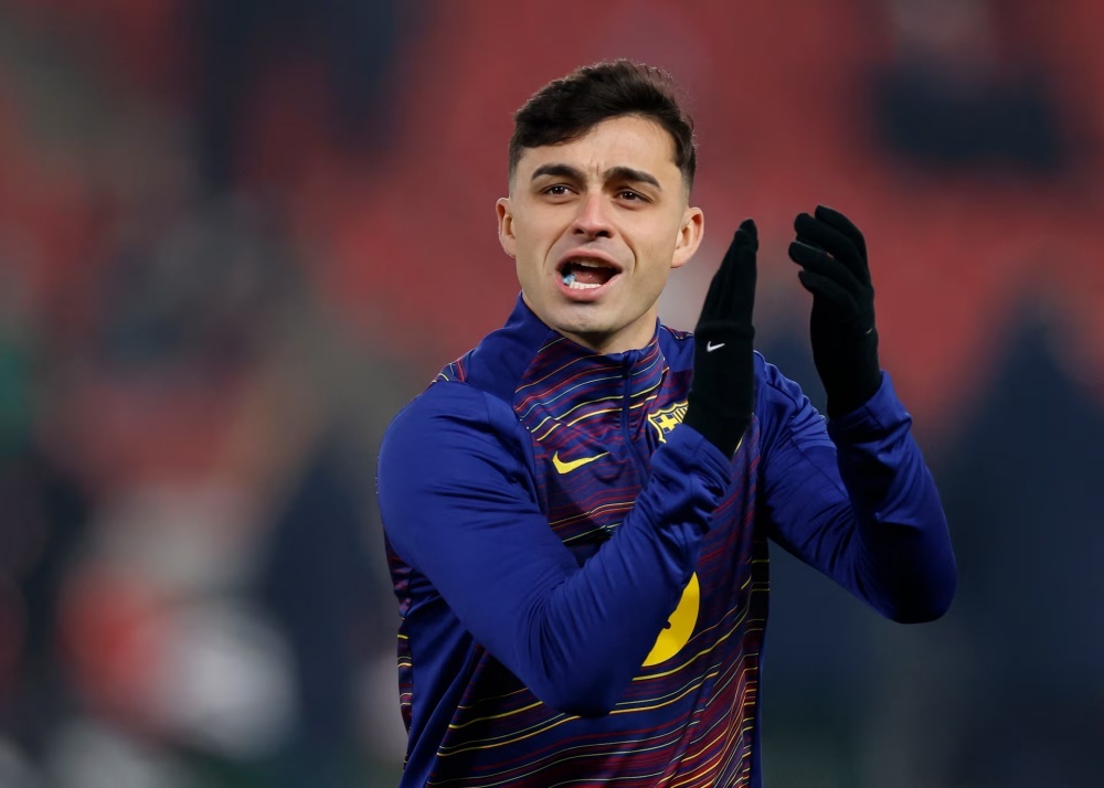 Hop dong trieu euro dua Pedri nhap hoi Messi, Yamal hinh anh