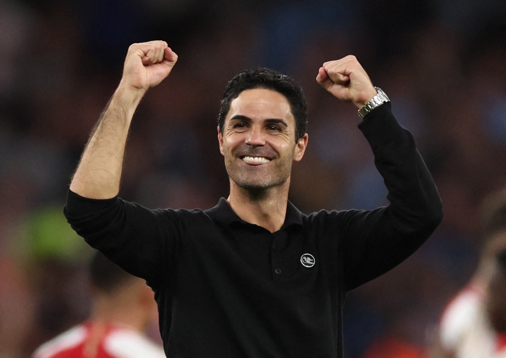 Arteta vo dich nho 'tro thanh Mourinho' hinh anh