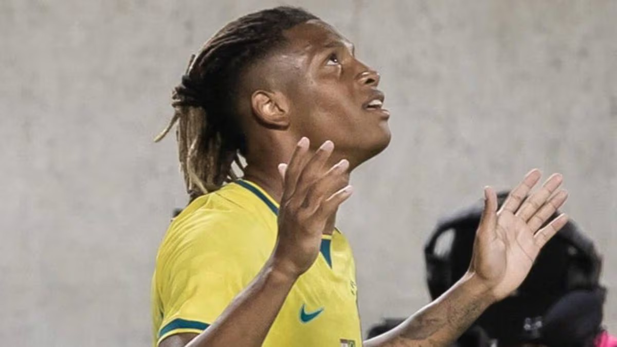 World Cup chua toi, Danilo da bung no scandal o Brazil hinh anh
