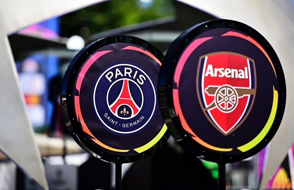 Arsenal doi mat bat loi lon truoc PSG hinh anh