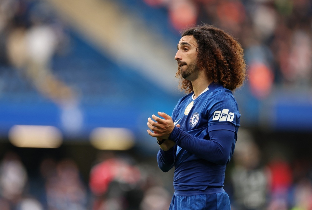 Chelsea het gia ban Cucurella hinh anh